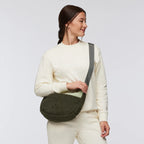High Pile Fleece 6L Crescent Bag
