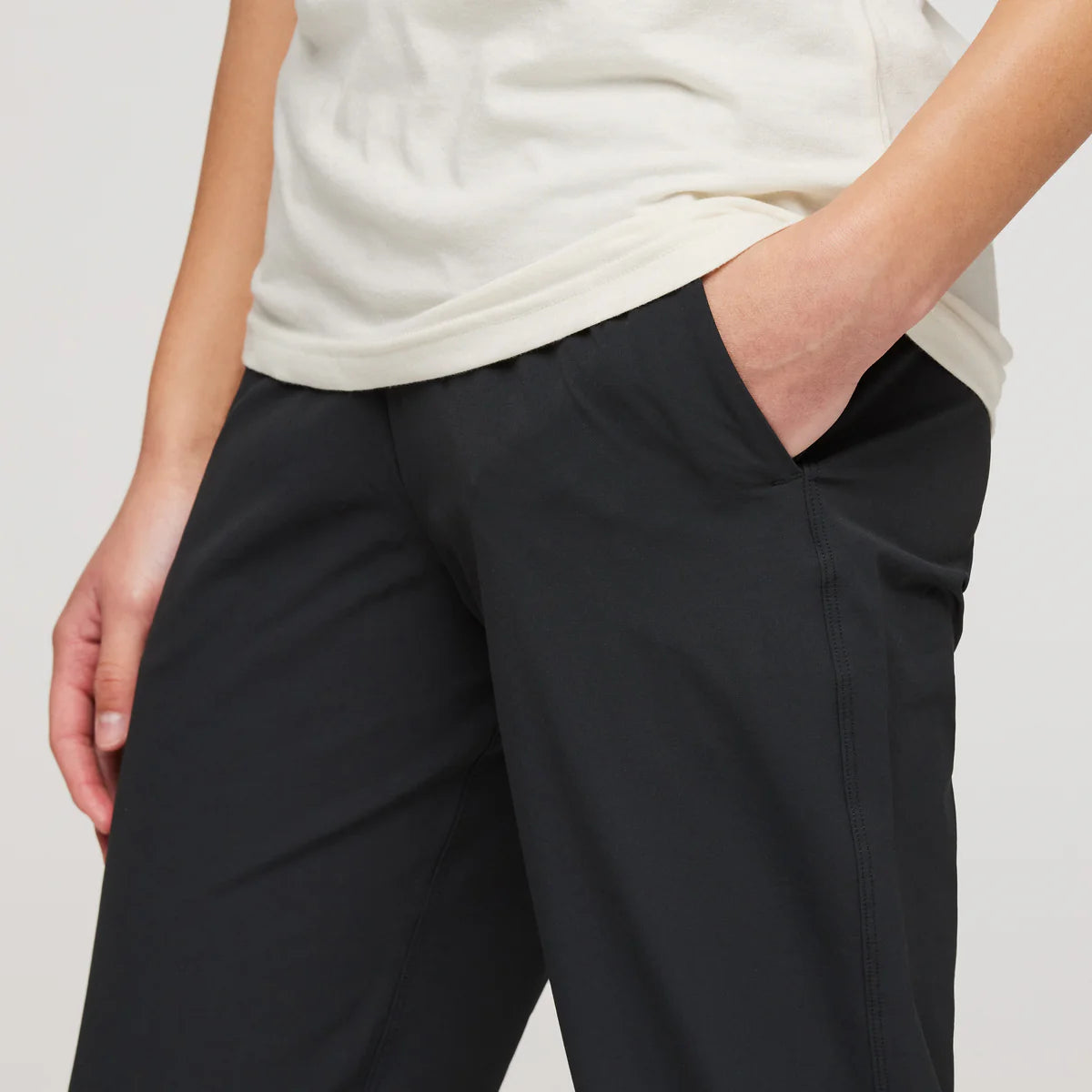 Veza Adventure Jogger - Women's