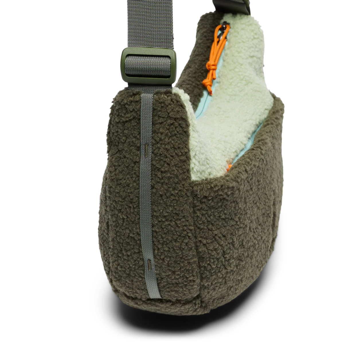 High Pile Fleece 6L Crescent Bag