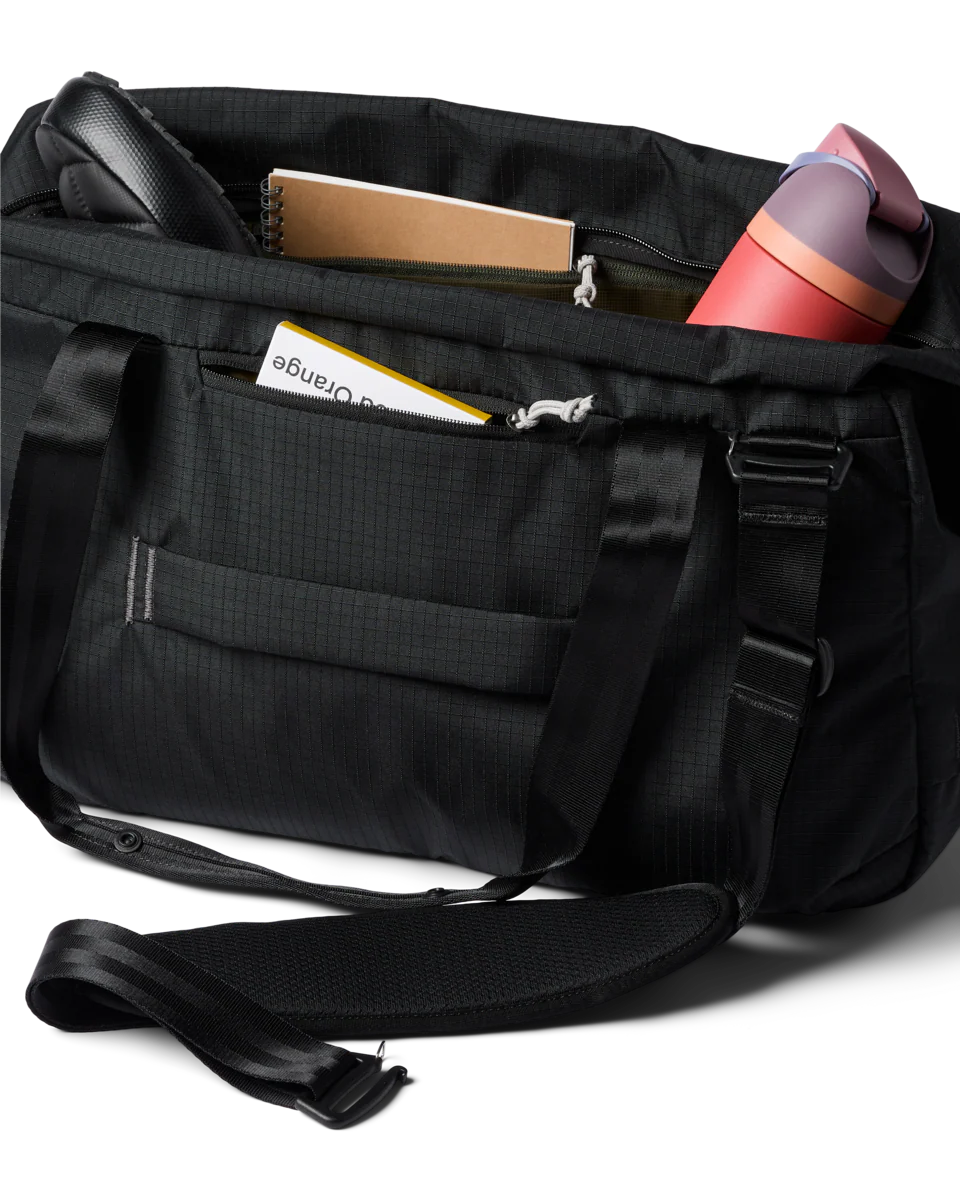 Viaje 35L Travel Duffel