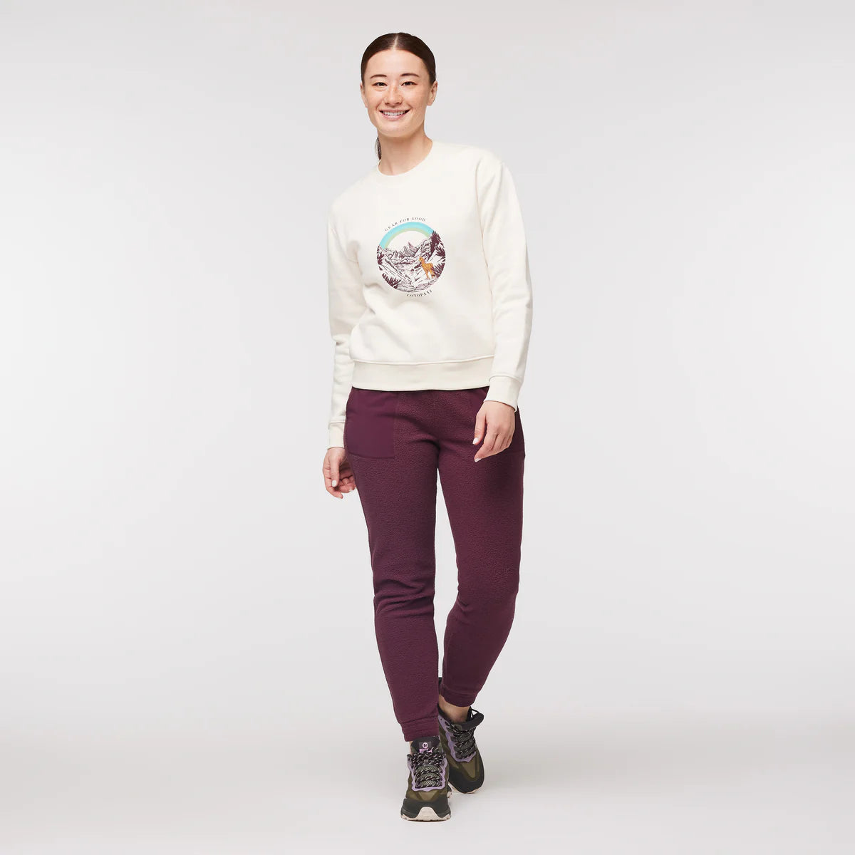 Traveling Llama Crew Sweatshirt - Women's