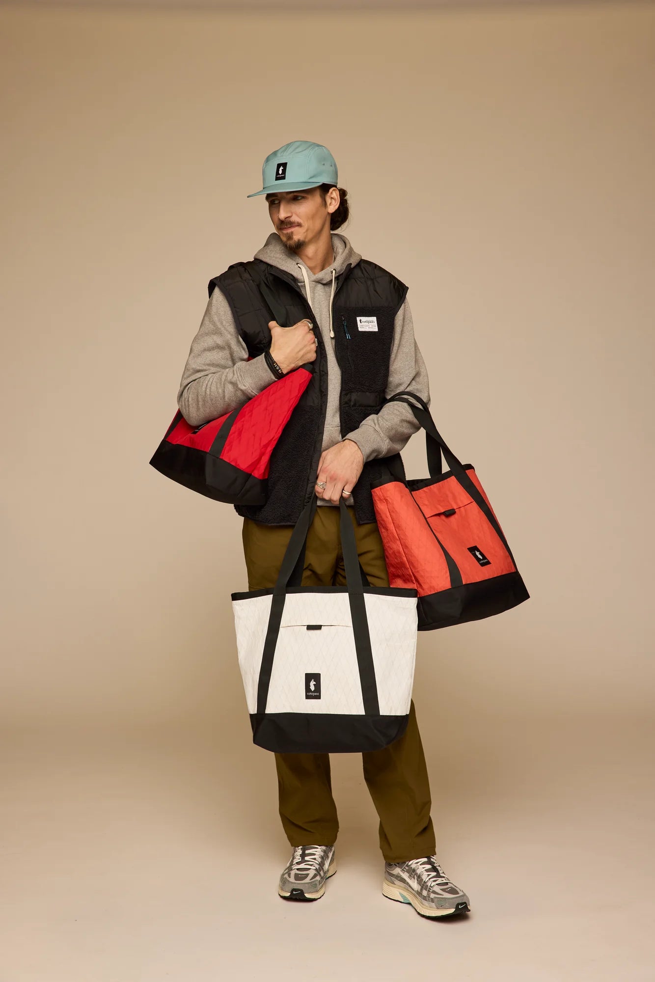 Contiguo 22L Tote