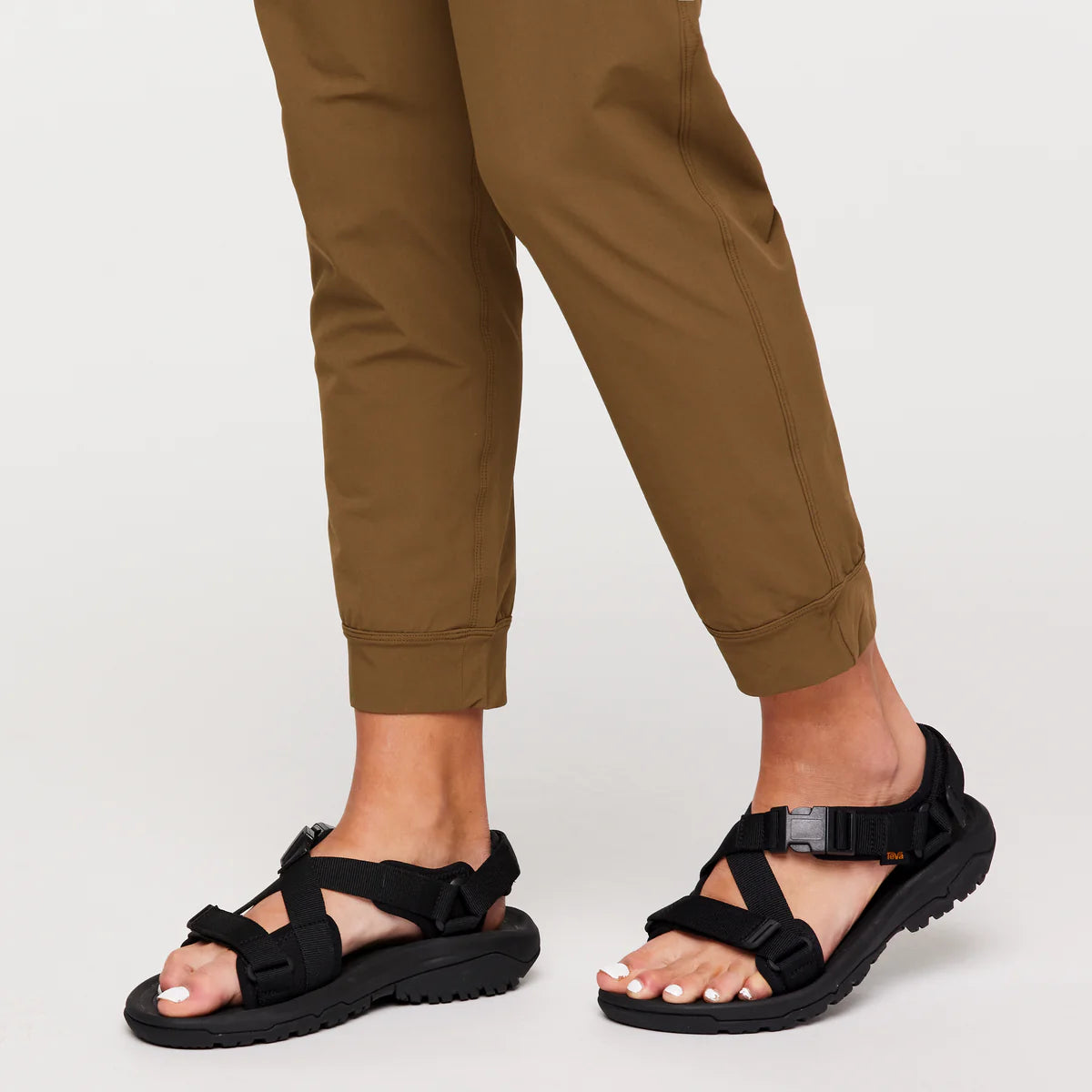 Veza Adventure Jogger - Women's