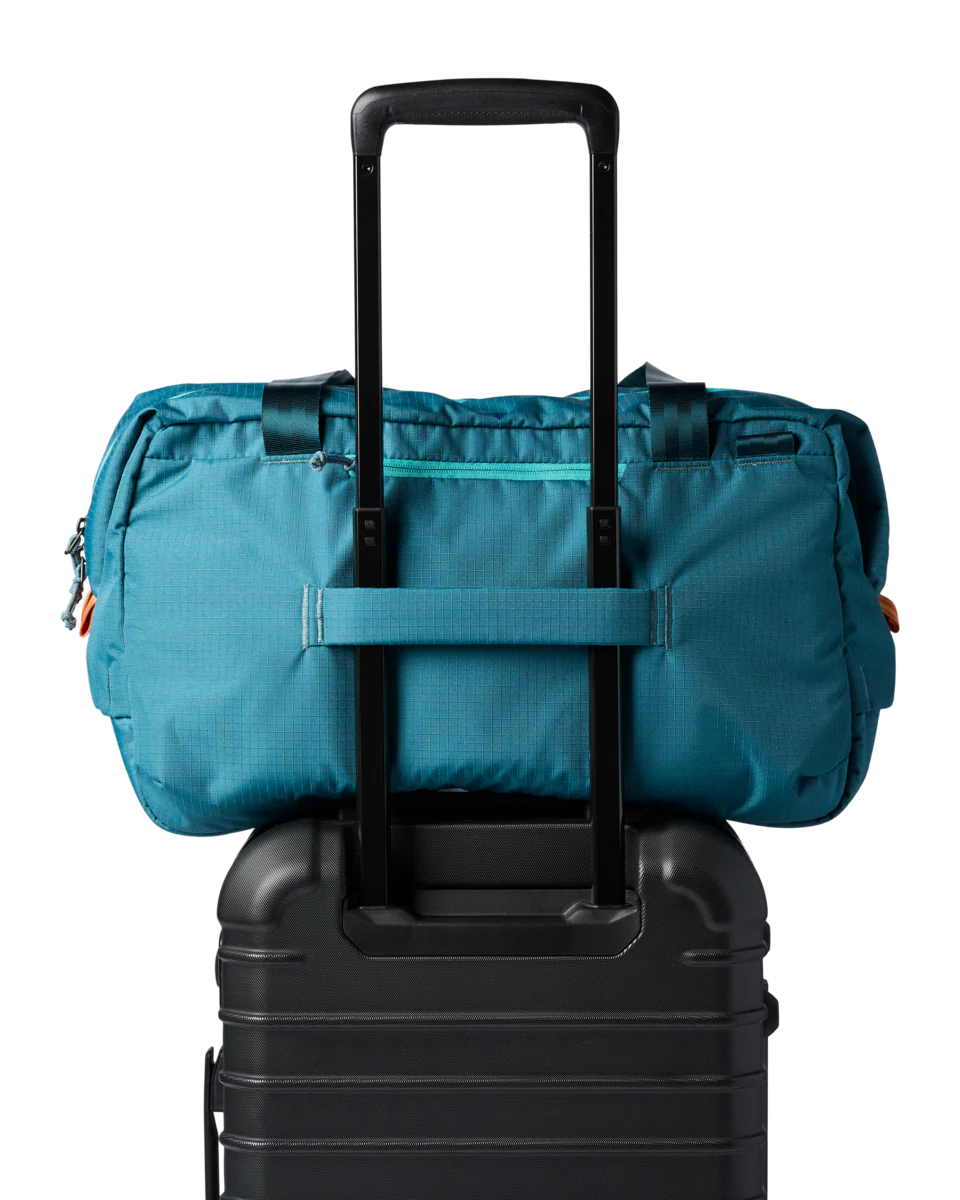 Viaje 35L Travel Duffel