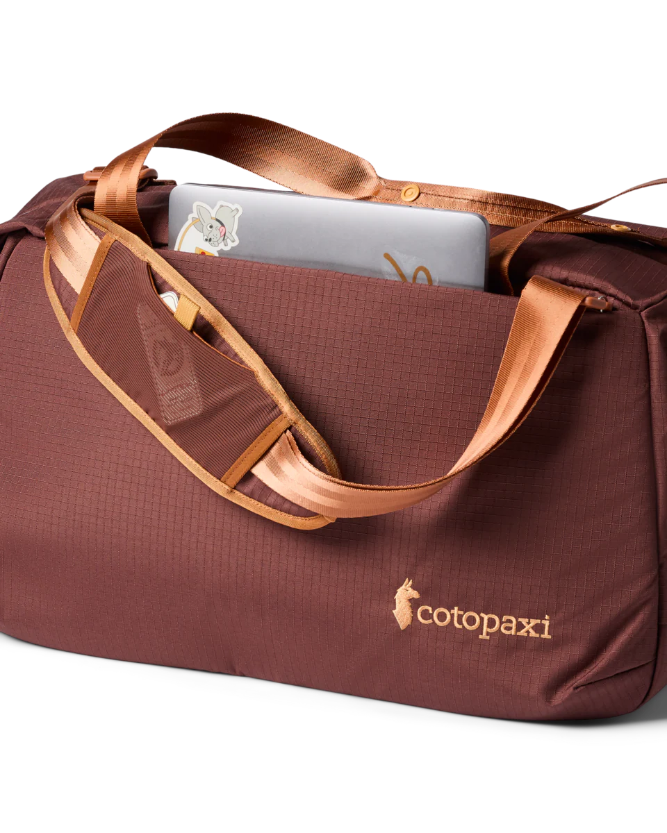 Viaje 35L Travel Duffel