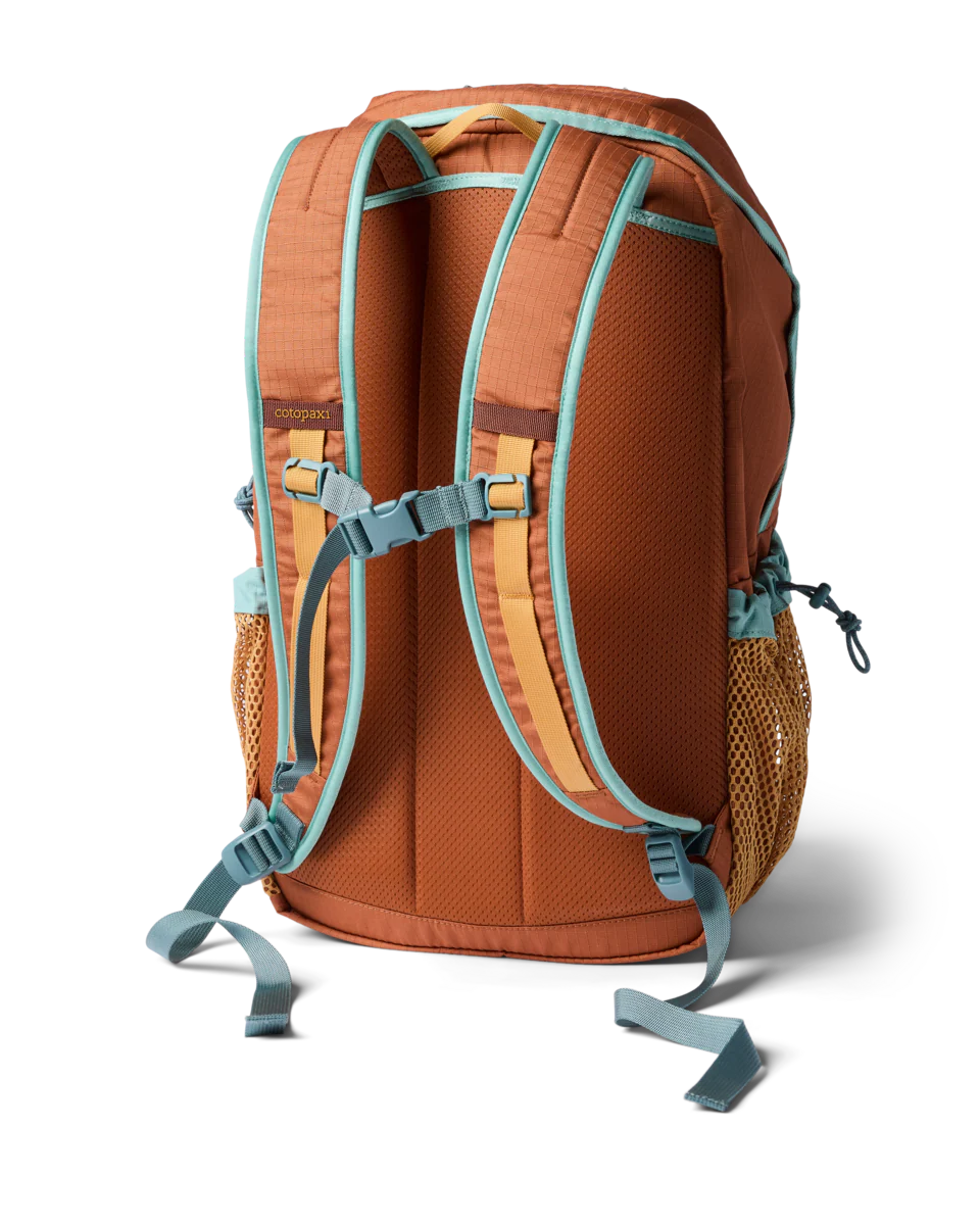 Clase 28L Daypack