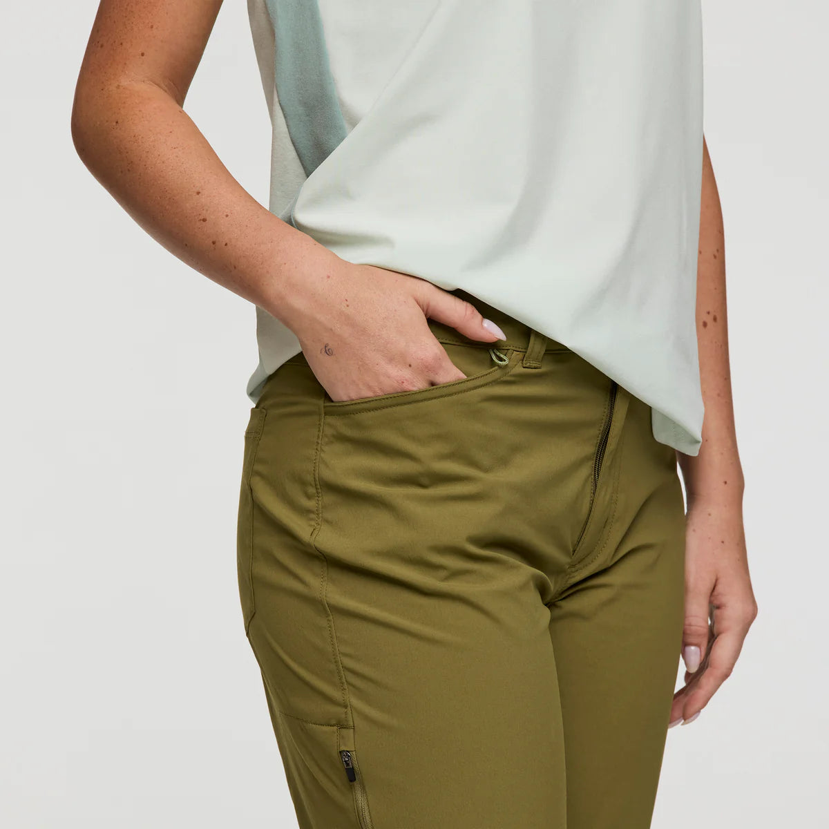 Coraje Tech Pant - Women's