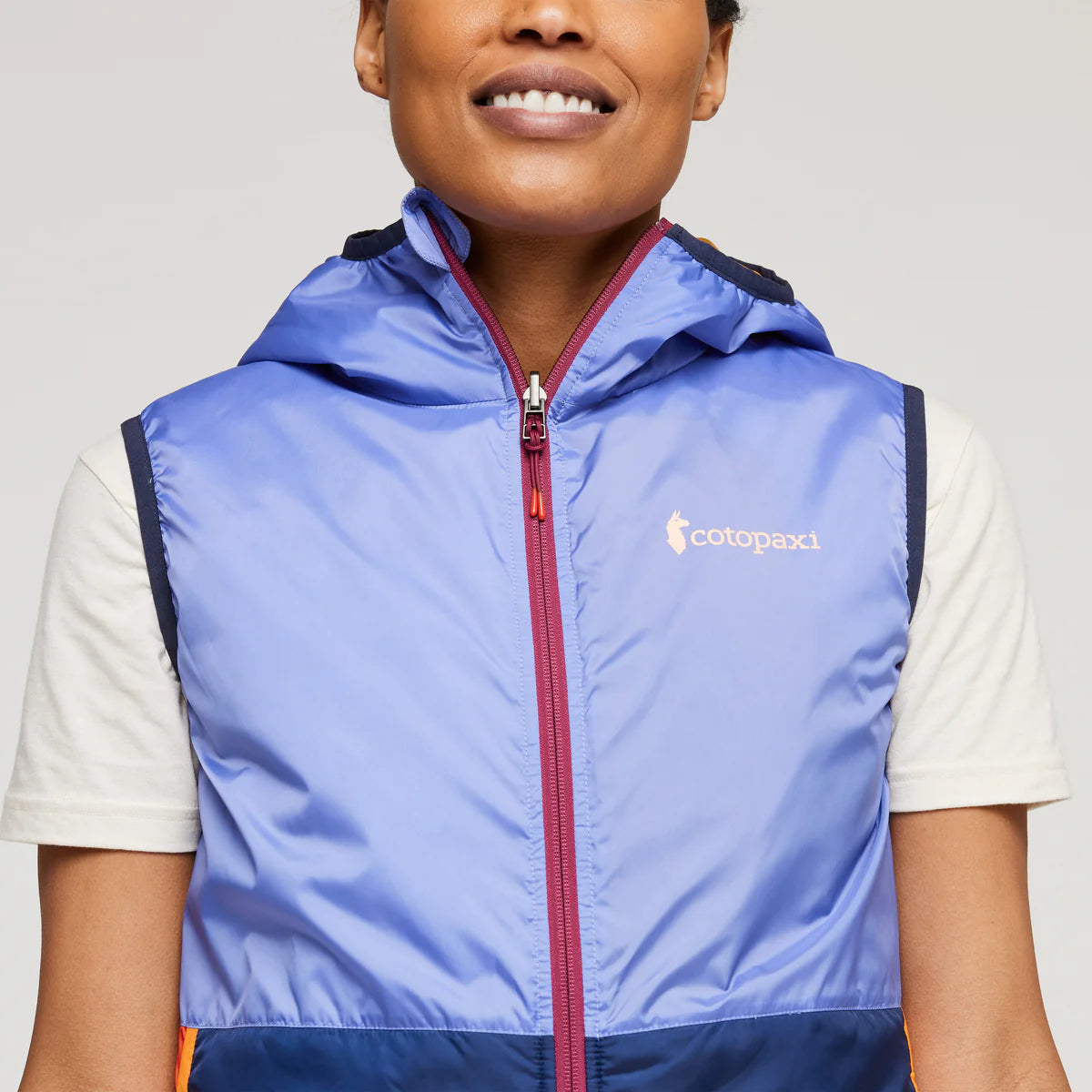 Teca Cálido Reversible Hooded Vest - Women's
