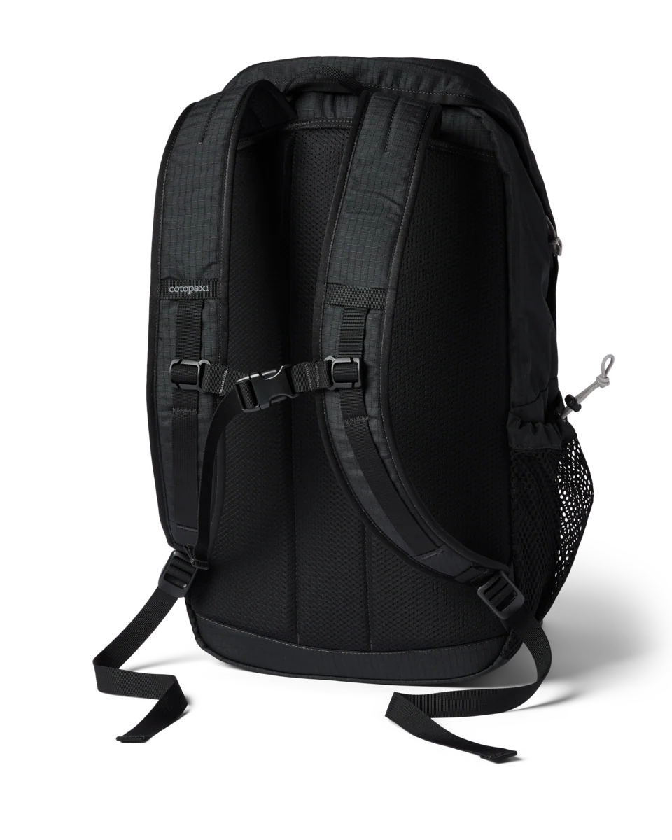 Clase 28L Daypack