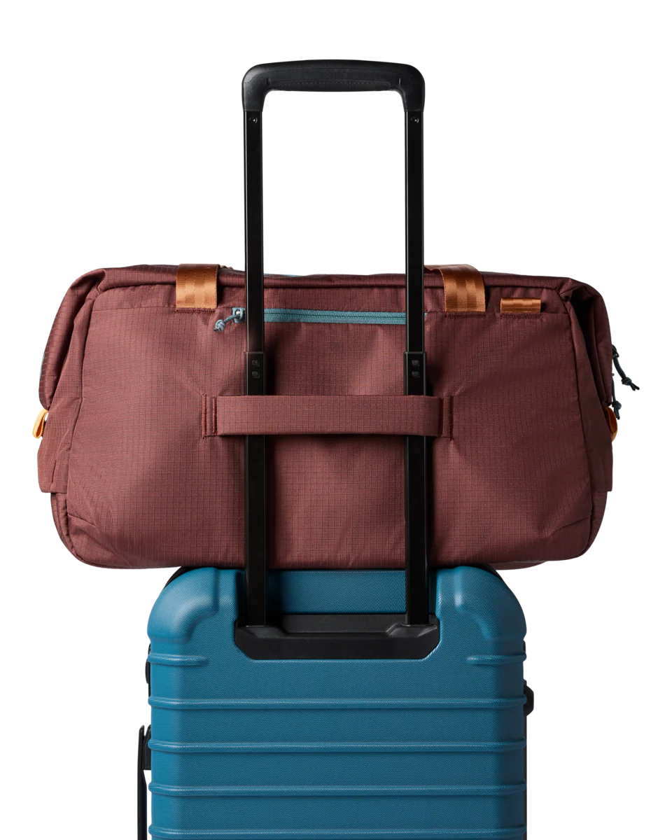 Viaje 35L Travel Duffel
