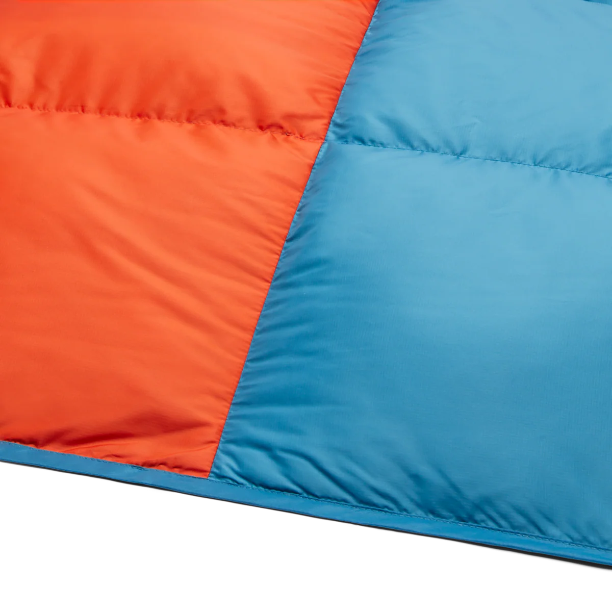 Fuego Down Blanket - Single