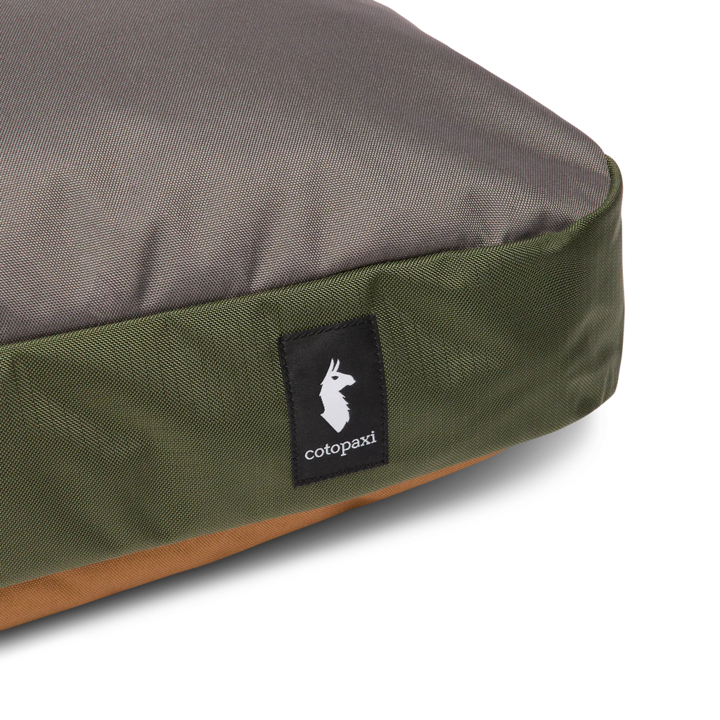 Del Día Dog Bed